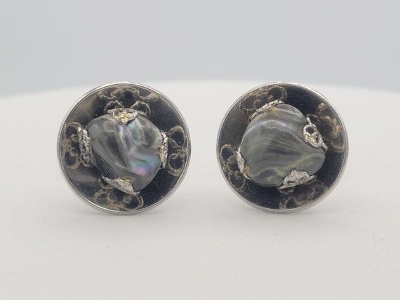 Vintage Silver Tone Circular Cuff Links with Iridescent Stone Accents Costume Suit Men's Accessories Mineral Marbled Dome Concave Filigree