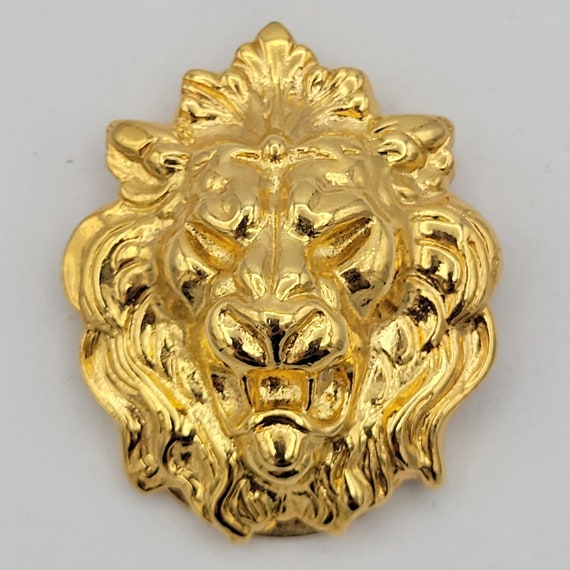 Gold Tone Lion's Head Scarf Clip