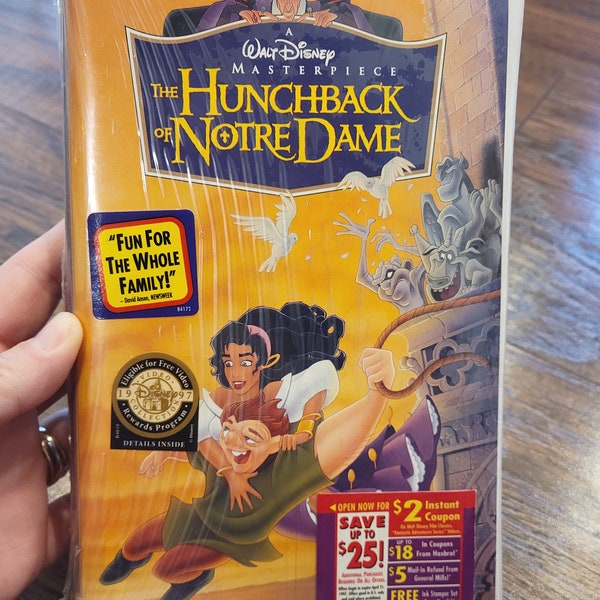 Vintage NOS Sealed 1996 Walt Disney's Masterpiece Hunchback of Notre Dame Clamshell VHS Home Video New Stock #7955 ISBN 0788806297 New