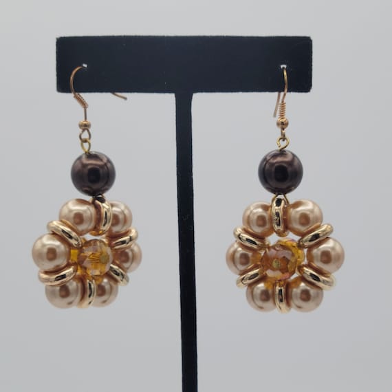 Vintage Faux Pearl Floral Shaped Cluster Dangle Earrings Costume Jewelry Statement Retro Accessories Women Beaded Beads Brown Beige