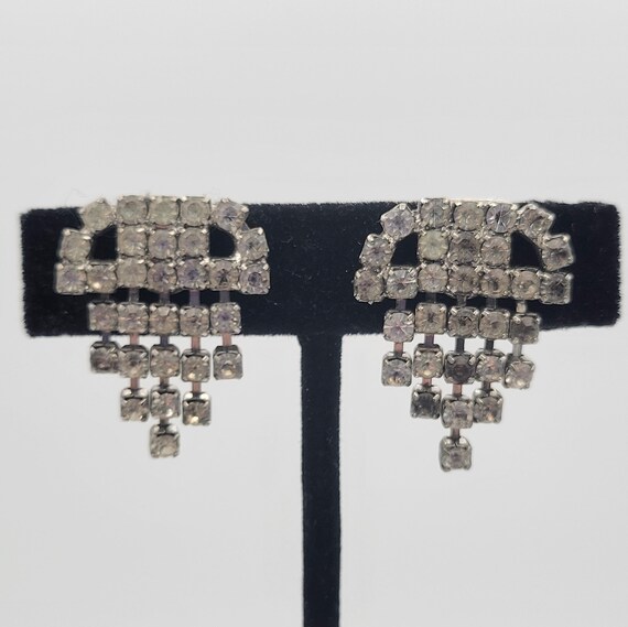 Vintage Silver Tone Openwork Rhinestone Encrusted Dangle Shoe Clips Costume Jewelry Retro Women Statement Accents Gradient Tassel