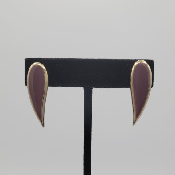 Vintage 1980s Gold Tone & Purple Enamel Teardrop Stud Earrings Costume Jewelry Retro Statement Women Studs Small Minimal Thin Narrow Wings