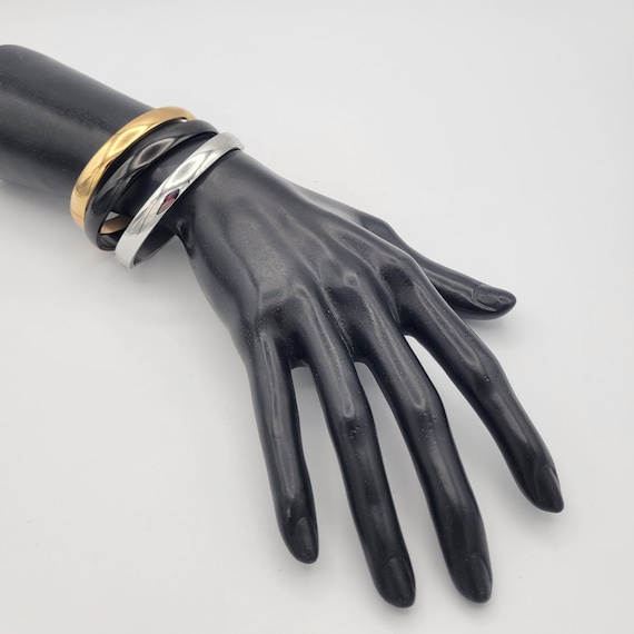 Vintage Set of Three 1980s Oval Hinged Bangle Bracelets Costume Jewelry Retro Statement Women Oblong Shiny Chrome Silver Gold Tone Black