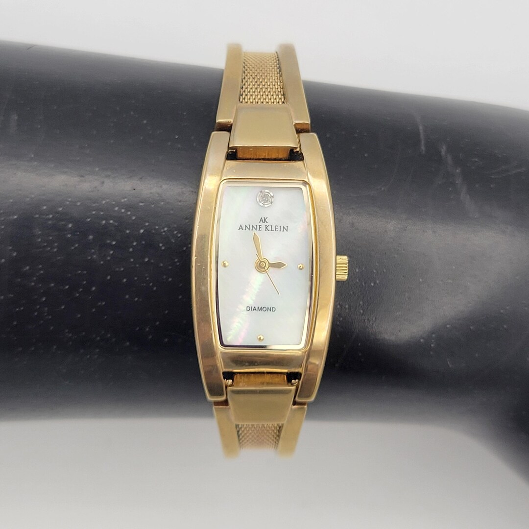 Anne Klein Diamond AK1018 電池交換済　稼動中! Anne Klein Diamond AK1018 電池交換済 稼動中! - メルカリ