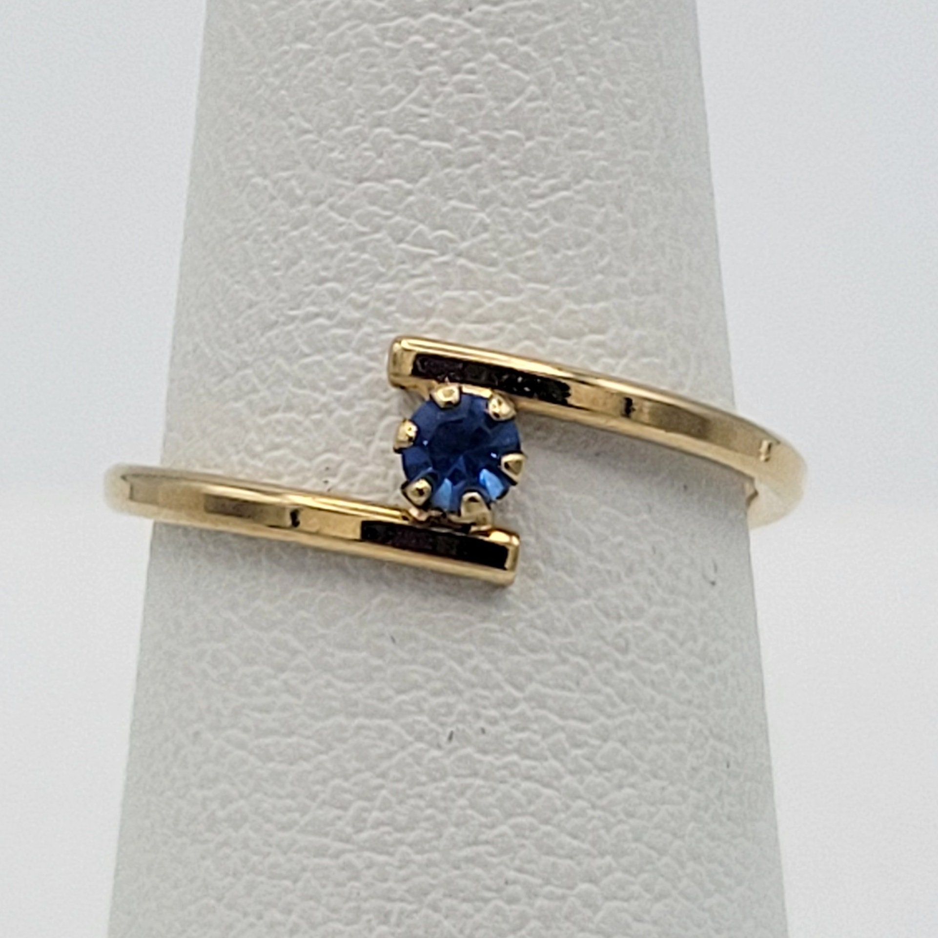 Avon birthstone rings outlet