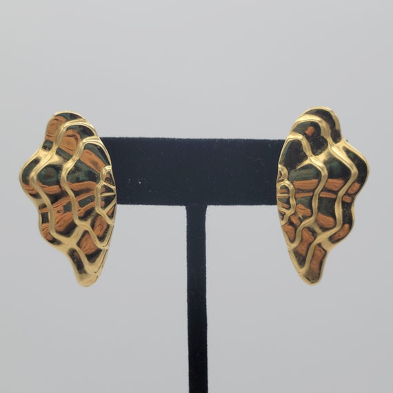 Vintage 1980s Lightweight Gold Tone Steel Fan Shaped Earrings Costume Jewelry Statement Retro Accessories Women Textured 1 5/8" Wings