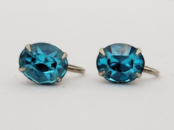 Vintage 1960s Silver Tone Screw Back Earrings with Large Oval Sky Blue Rhinestones Costume Jewelry Statement Retro Accessories Women Clip On