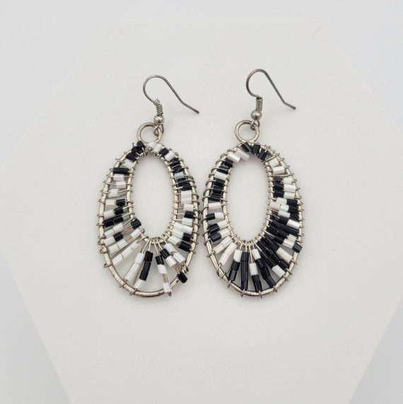 Vintage Silver Tone Oval Wire Dangle Earrings with Black & White Beaded Accents Costume Jewelry Retro Women Statement Large Long Openwork