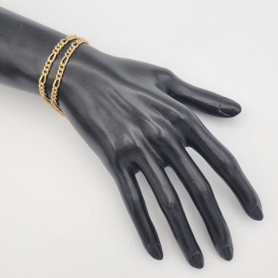 Vintage Gold Tone Double Figaro Chain Bracelet with Safety Chain Costume Jewelry Statement Women Accent 6 1/2" Snap Lock Two Strand