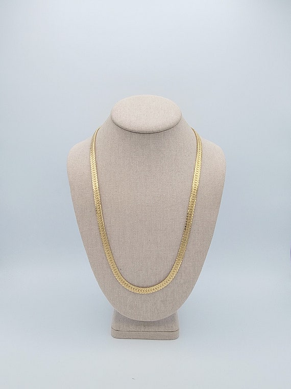 Vintage 24.5" Gold Tone Herringbone Chain Necklace Costume Jewelry Retro Statement Classic 1/4" Wide Chrome Textured Snap Lock Clasp 18 1/2