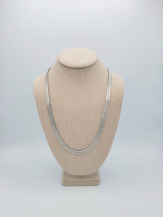 Vintage 24" Silver Tone Herringbone Chain Necklace Costume Jewelry Retro Statement Classic 1/4" Wide Chrome Textured Snap Lock Clasp