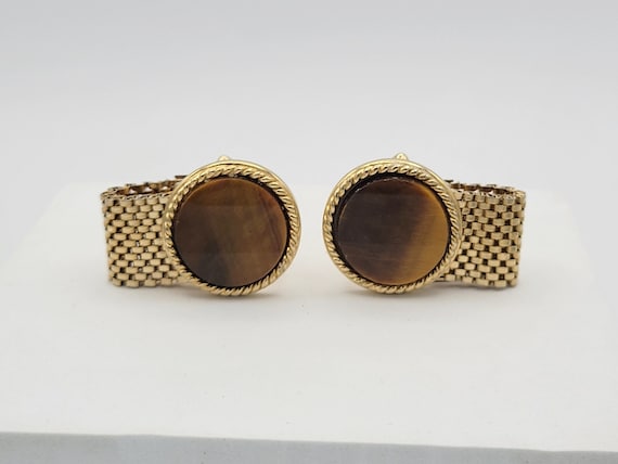 Vintage 1970s Gold Tone & Tiger's Eye Round Cuff Links with Mesh Band Costume Jewelry Suit Men's Accessories Formal Wear Disc Cabochon Large