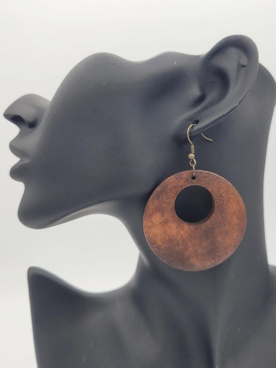 Vintage Oversize Circular Natural Wood Dangle Earrings Costume Jewelry Retro Women Statement Circle Disc Bohemian Lightweight