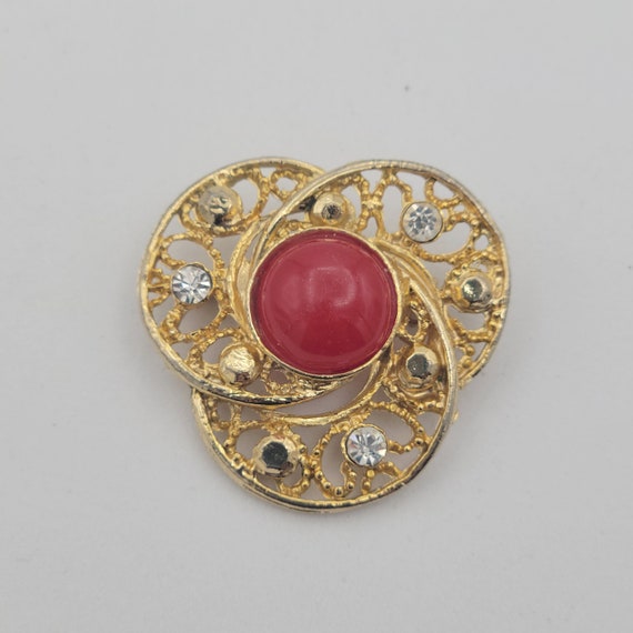 Vintage Gold Tone & Rhinestone Filigree Swirl Brooch with Red Cabochon Costume Jewelry Retro Statement Women Pin Looped Interlocking Circles