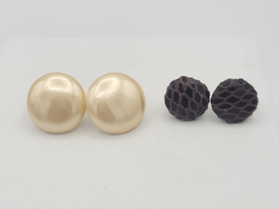 Two Pairs of Vintage 1980s Round Button Earrings Costume Jewelry Statement Accessories Women Ivory Faux Pearls & Brown Netting Circle Dome