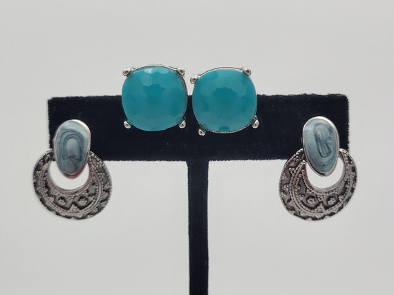 Two Pairs of Vintage Silver Tone Earrings Swirled Enamel Door Knocker Style & Oversize Studs Costume Jewelry Retro Women Statement Filigree