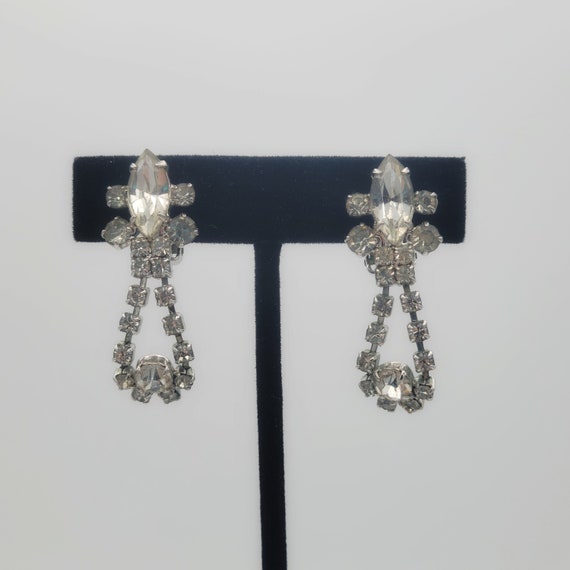 Vintage Silver Tone Teardrop Rhinestone Dangle Clip-On Earrings Costume Jewelry Retro Statement Women Round Marquise Elegant Wedding Formal