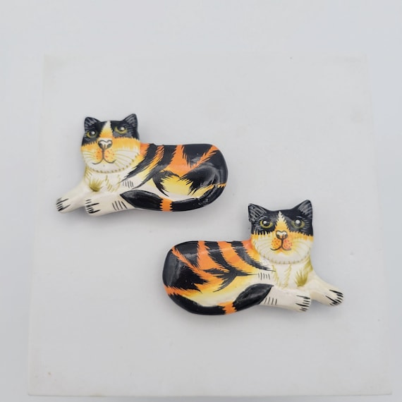 Vintage Pair of Striped Cat Lightweight Wooden Button Covers Black White Orange Stripes Costume Jewelry Retro Statement Hand Painted Tails