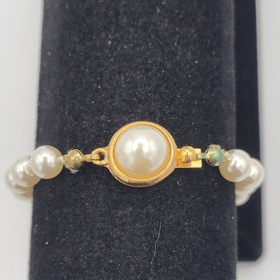 Vintage Faux Pearl Beaded Bracelet with Gold Tone… - image 1