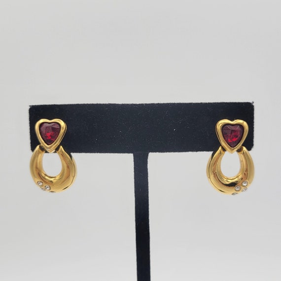 Vintage Gold Tone & Faux Ruby Heart Rhinestone Door Knocker Dangle Earrings Costume Jewelry Retro Women Statement Small Love Red 7/8"