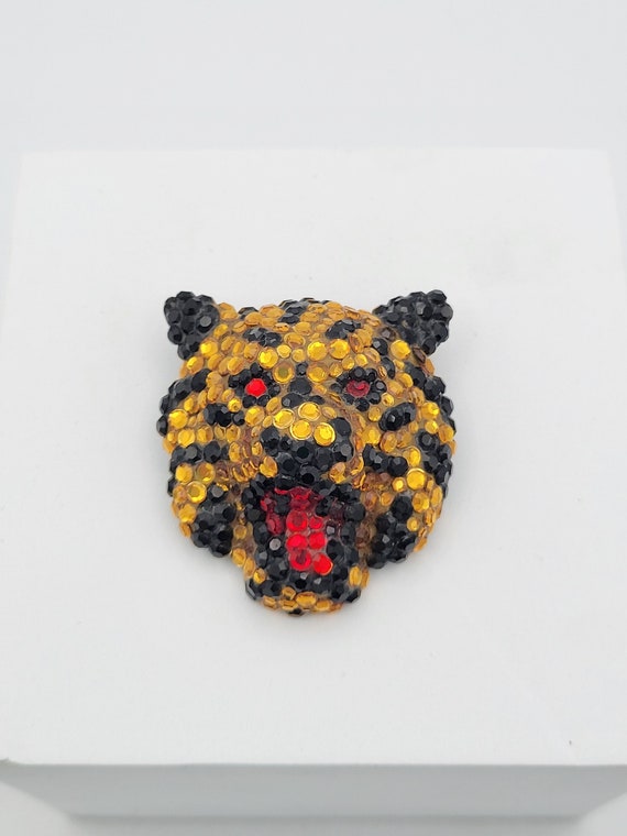 Vintage RARE 1970s Richard Kerr Rhinestone Encrusted Tiger Head Brooch Costume Jewelry Retro Statement Women Pin Orange Black Stripes Red