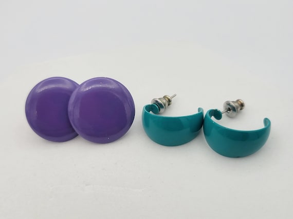 Two Pairs of Vintage 1980s Metal & Enamel Earrings Costume Jewelry Statement Accessories Women Purple Studs Teal Hoops Circle Dome Solid