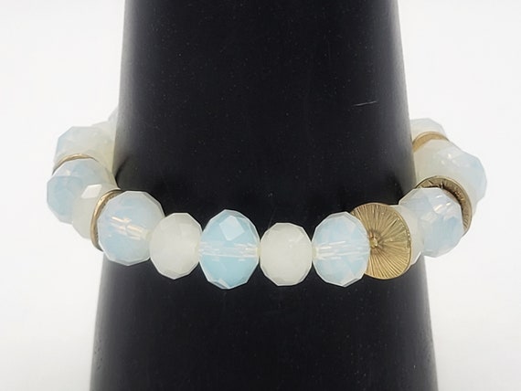Vintage Heavy Gold Tone & Opaque Glass Faceted Bead Stretch Bracelet Costume Jewelry Retro Statement Women Adjustable Bangle White Pink