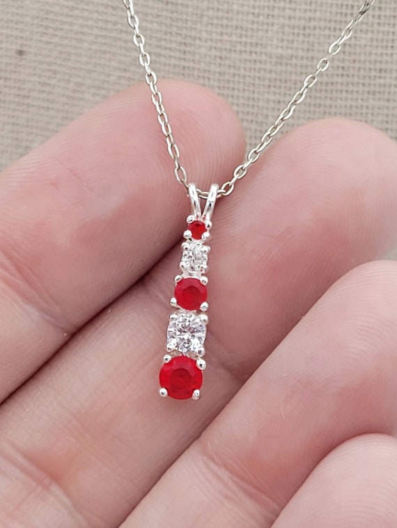 Vintage .925 Sterling Silver & Cubic Zirconia Graduated Bar Pendant Necklace Fine Costume Jewelry Retro Women Accent Cable Chain Red Clear