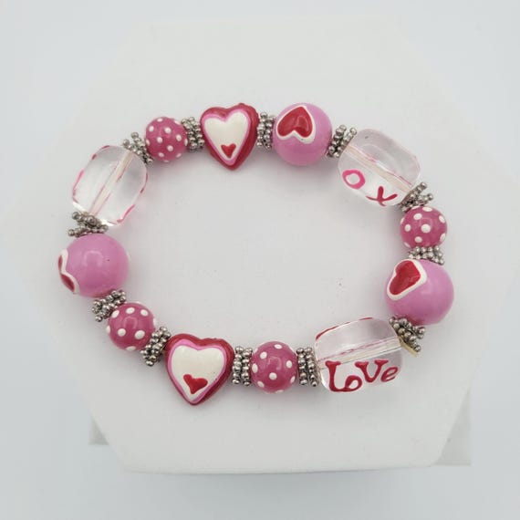 Vintage Valentine's Day Red, Pink, Clear & Silver Tone Beaded Stretch Bracelet Costume Jewelry Retro Statement Women Love XO Hearts Glass