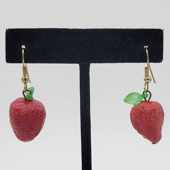 Vintage 1970s Plastic Strawberry Dangle Earrings Costume Jewelry Women Statement Retro Green Red Gold Tone Ear Wires Lightweight 3D Textured