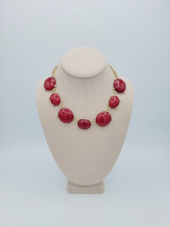 Vintage Gold Tone & Dark Red Oval Cabochon Bib Necklace Costume Jewelry Retro Statement Women Accessories Adjustable Collar Choker 7 Stones