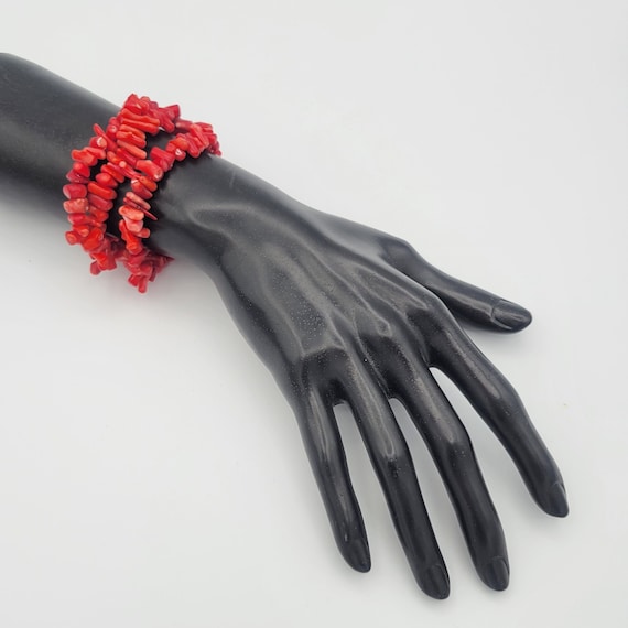 Vintage Set of 3 Interlocking Red Plastic Beaded Stretch Bracelets Costume Jewelry Retro Women Statement Large Oversize Chunky Thick Cuff