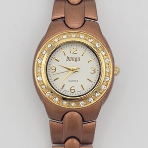 Vintage Bongo Bronze & Gold Ton Damenuhr mit Strasssteinen Modeschmuck Retro Damen Accessoires Statement TimepieceAccutime Braun