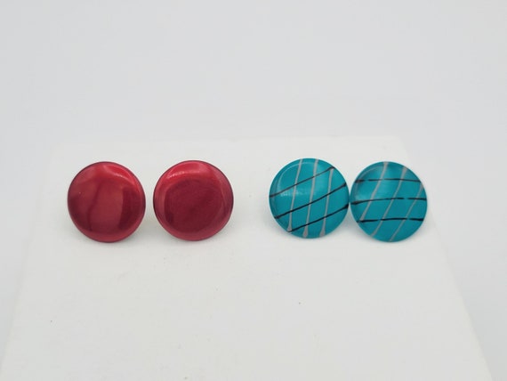 2 Pair of Vintage 1980s Metal Round Button Earrings with Red & Teal Enamel Costume Jewelry Retro Women Statement Circle Disc 3/4" Lattice