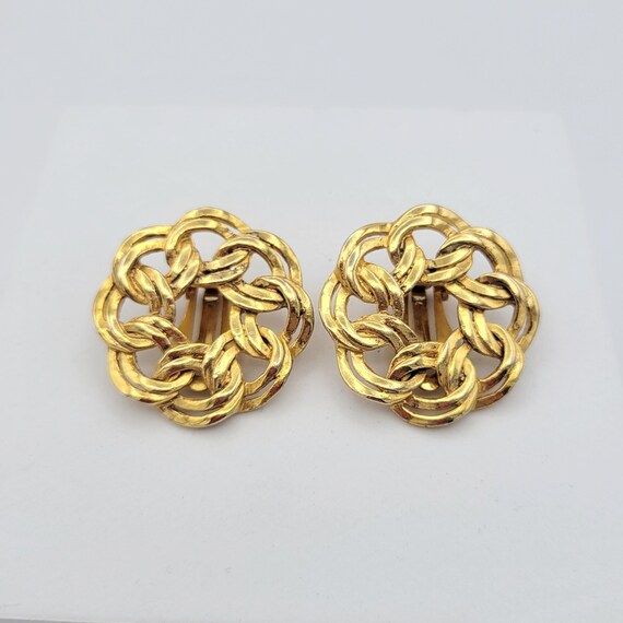 Vintage 1980s Openwork Round Gold Tone Curb Chain Clip On Earrings Costume Jewelry Retro Women Statement Double Link Circle Circular Button