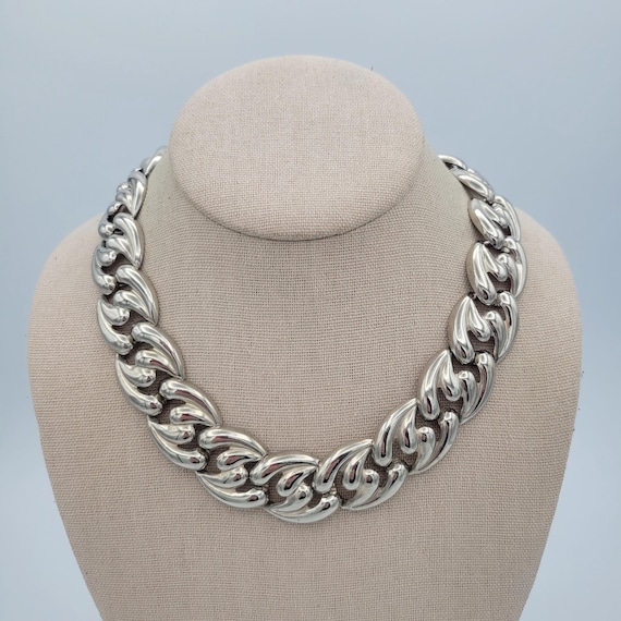 Vintage Silver Tone Openwork Swirl Linked Collar Necklace Costume Jewelry Retro Women Statement Snap Lock Clasp 19" Chrome Finish Choker