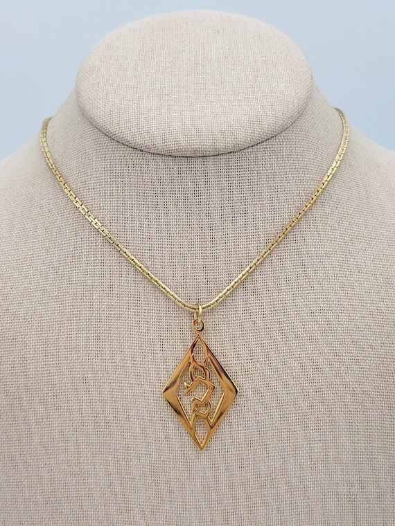 Vintage 1980s Gold Tone Geometric Openwork Pendant with Box Chain Necklace Costume Jewelry Retro Statement Women Accessories 24.75" AMIT 89
