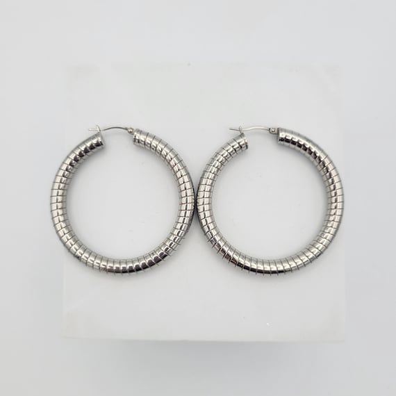 Vintage Chunky Silver Tone Textured Oversize Hoop Earrings Costume Jewelry Retro Women Statement 2" Large Loop Circle Latch Back 1/4" wide