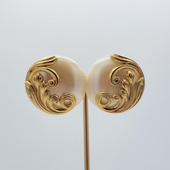 Vintage 1960s Oversize White Lucite Button Stud Earrings with Gold Tone Floral Filigree Costume Jewelry Women Statement Retro 1 1/4"