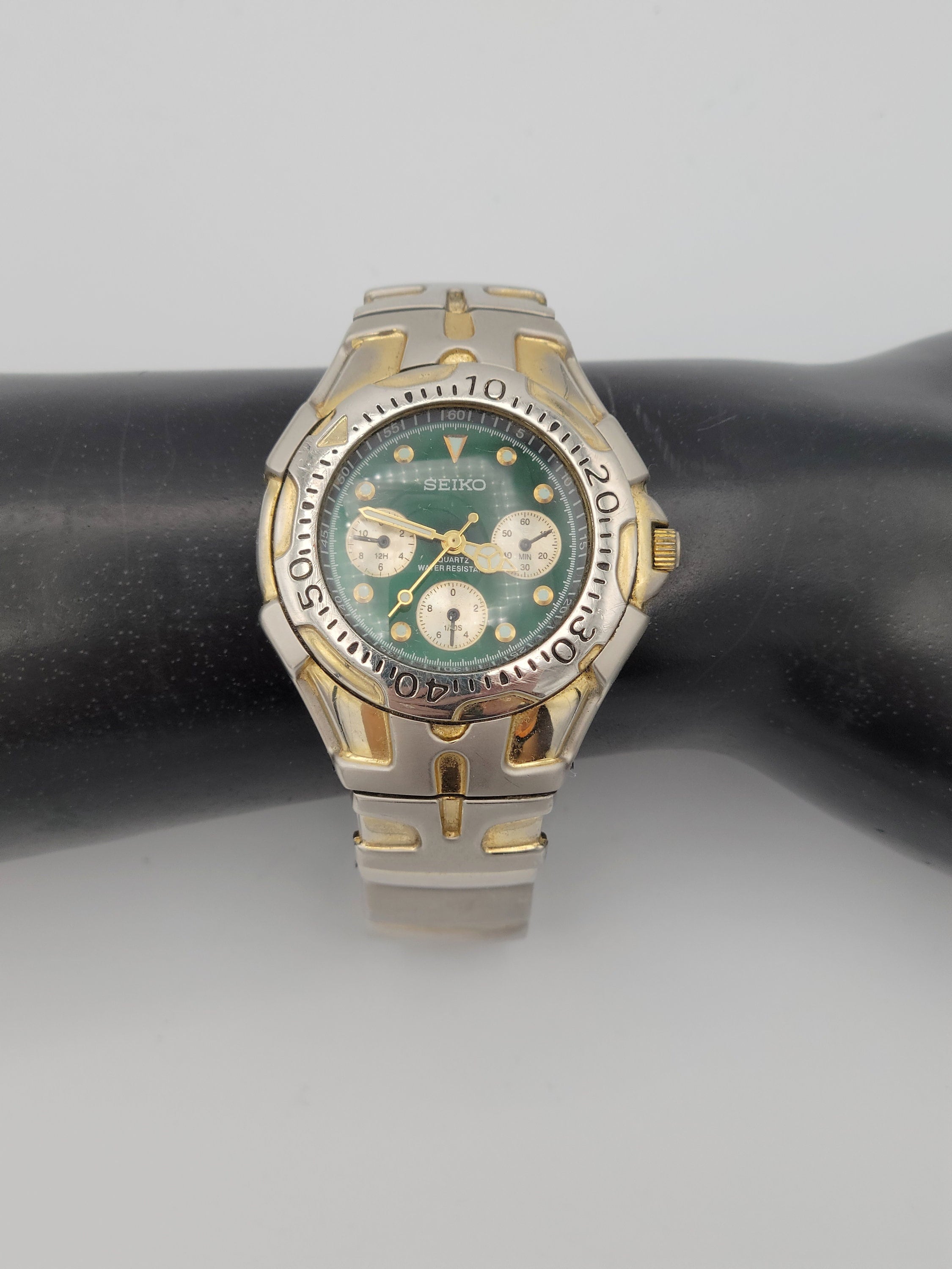 Vintage Seiko SE-560H Two Tone Men's Wrist Watch With - Etsy