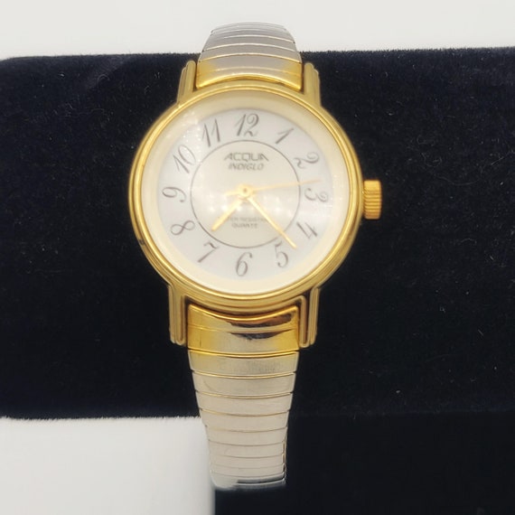 Vintage Acura Indiglo WR Two Tone Round Ladies Watch with Expansion Band Costume Jewelry Retro Statement Timepiece Women White Face