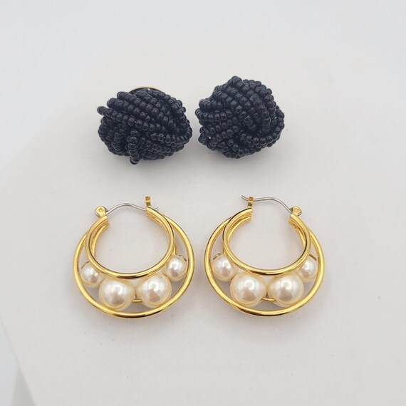 2 Pair of Vintage Gold Tone Earrings Black Beaded Studs & White Faux Pearl Latch Back Hoops Costume Jewelry Retro Women Statement Two Looks