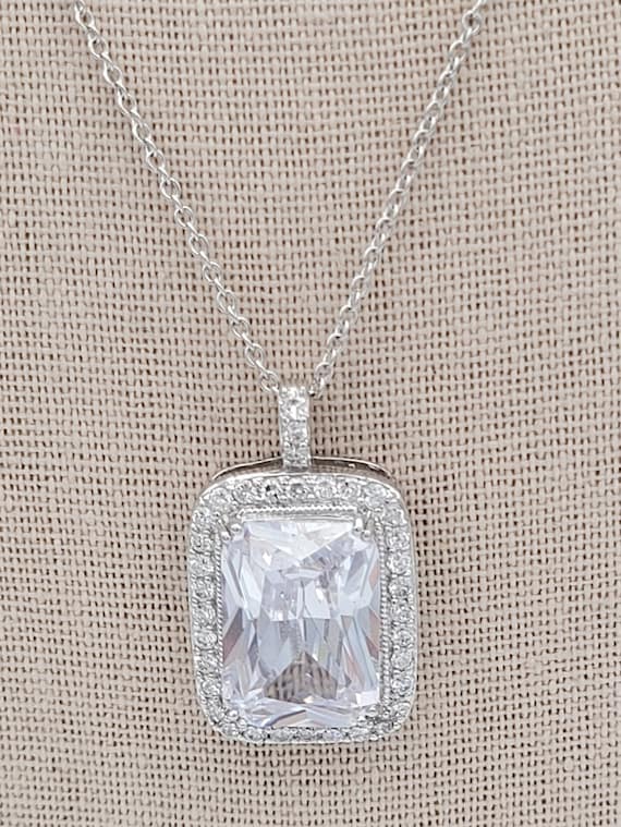 Vintage NEW Silver Tone Oversize Emerald Cut Rhinestone Pendant with Cable Chain Necklace Costume Jewelry Retro Statement Women Adjustable
