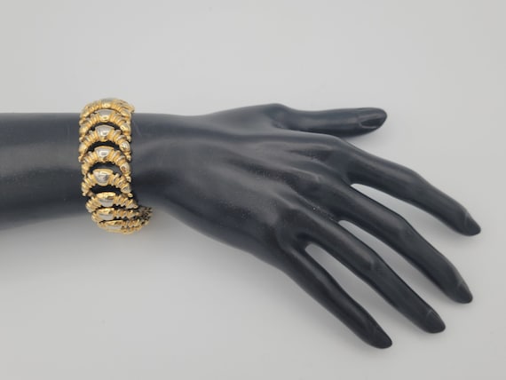 Vintage 1960s Roget Gold Tone Textured Crescent Linked Cuff Bracelet Costume Jewelry Retro Statement Women Keystone Art Deco Fold Over Clasp
