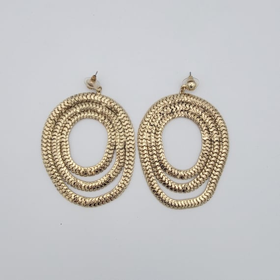 Vintage Gold Tone Lightweight Snake Chain Openwork Circular Dangle Earrings Costume Jewelry Women Statement Retro 3 Strand Thick Chunky