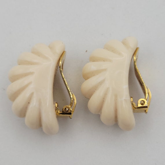 Curve Dome Earrings 