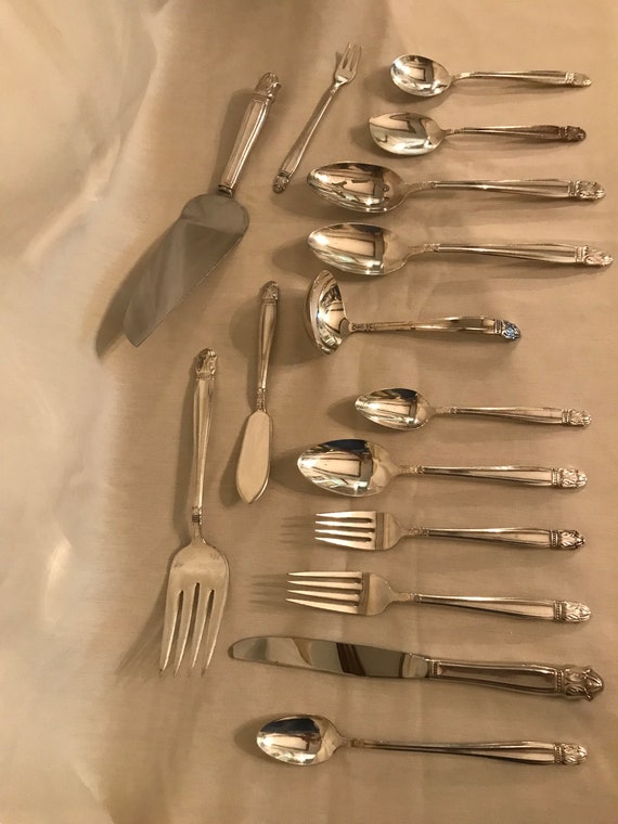 SET 4 Danish Princess HOLMES EDWARDS IS Silver Plate Dinner Knives 9/"