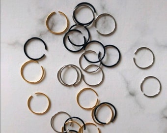 Rings / Fake piercings (Gold, Silver or Black)