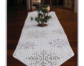 Cascading Snowflakes Table Runner (PDF Crochet Pattern)