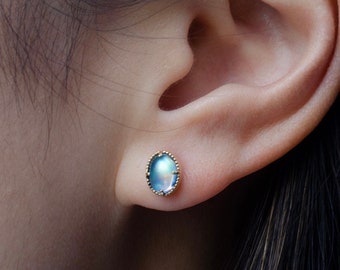 14k Rainbow Moonstone Earrings with Milgrain